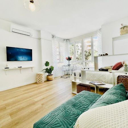 Apartamento Luxury Loft With Pool In The Centre Torremolinos Exterior foto