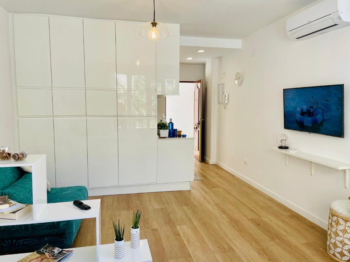 Apartamento Luxury Loft With Pool In The Centre Torremolinos Exterior foto