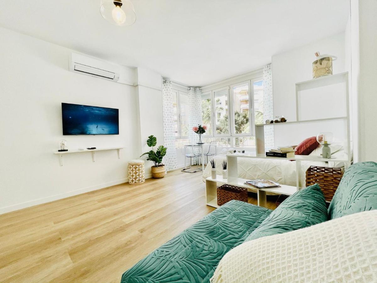 Apartamento Luxury Loft With Pool In The Centre Torremolinos Exterior foto
